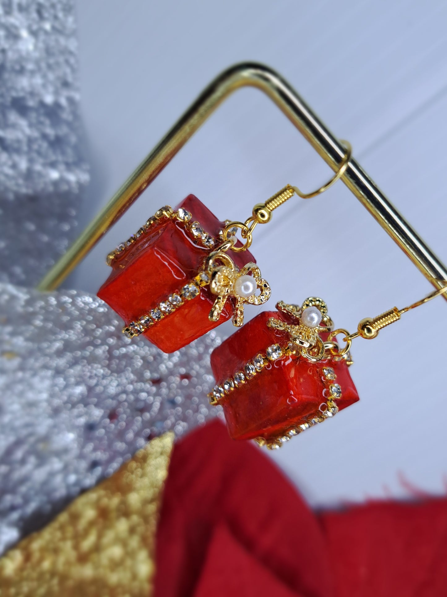 Red gift box s925 sterling silver gold plated earrings