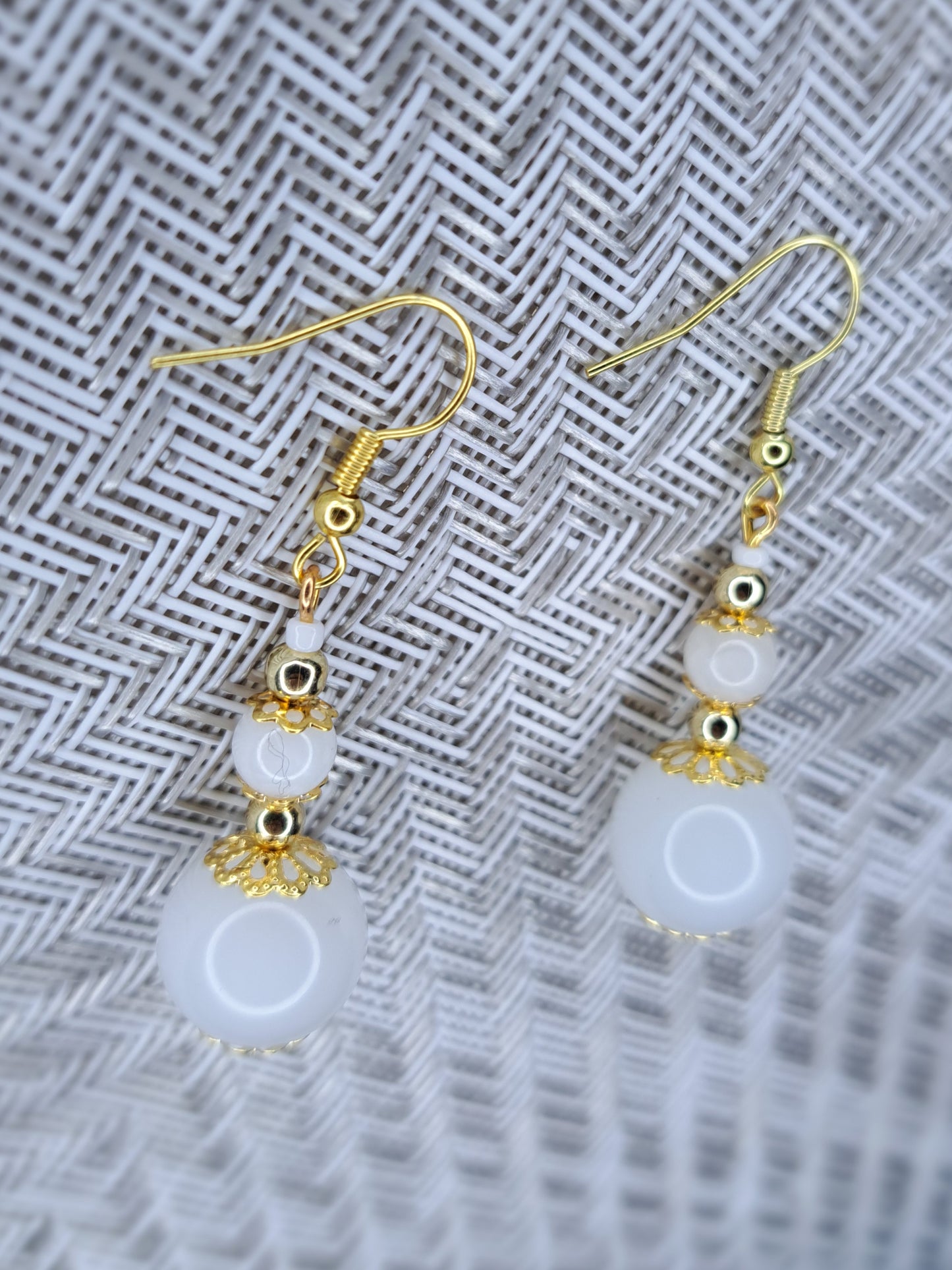 White & gold stainless steel earrings