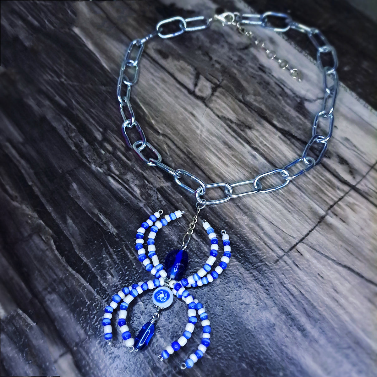 Blue and white Spider stainless steel chain choker