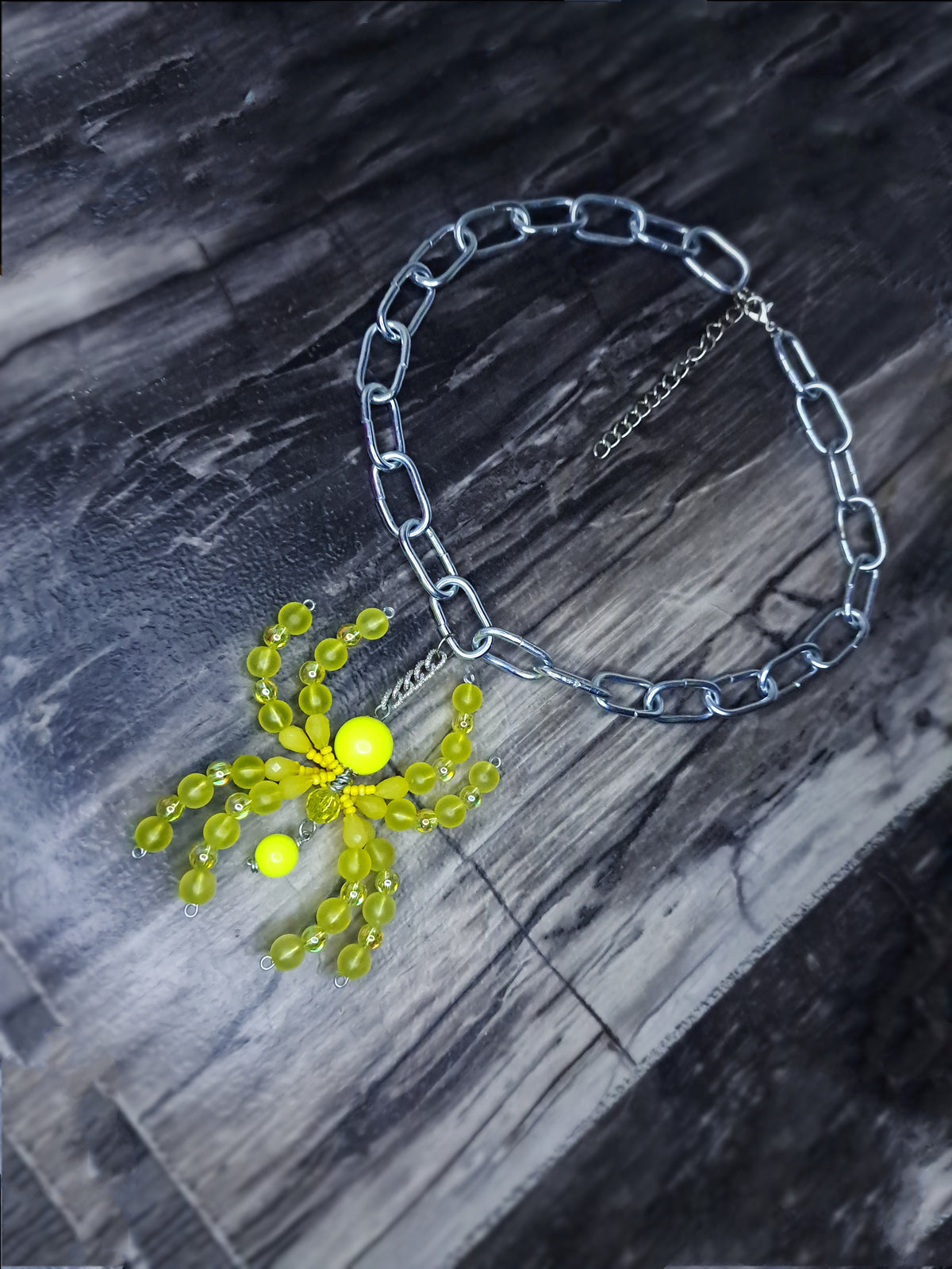 Neon yellow spider stainless steel chain choker