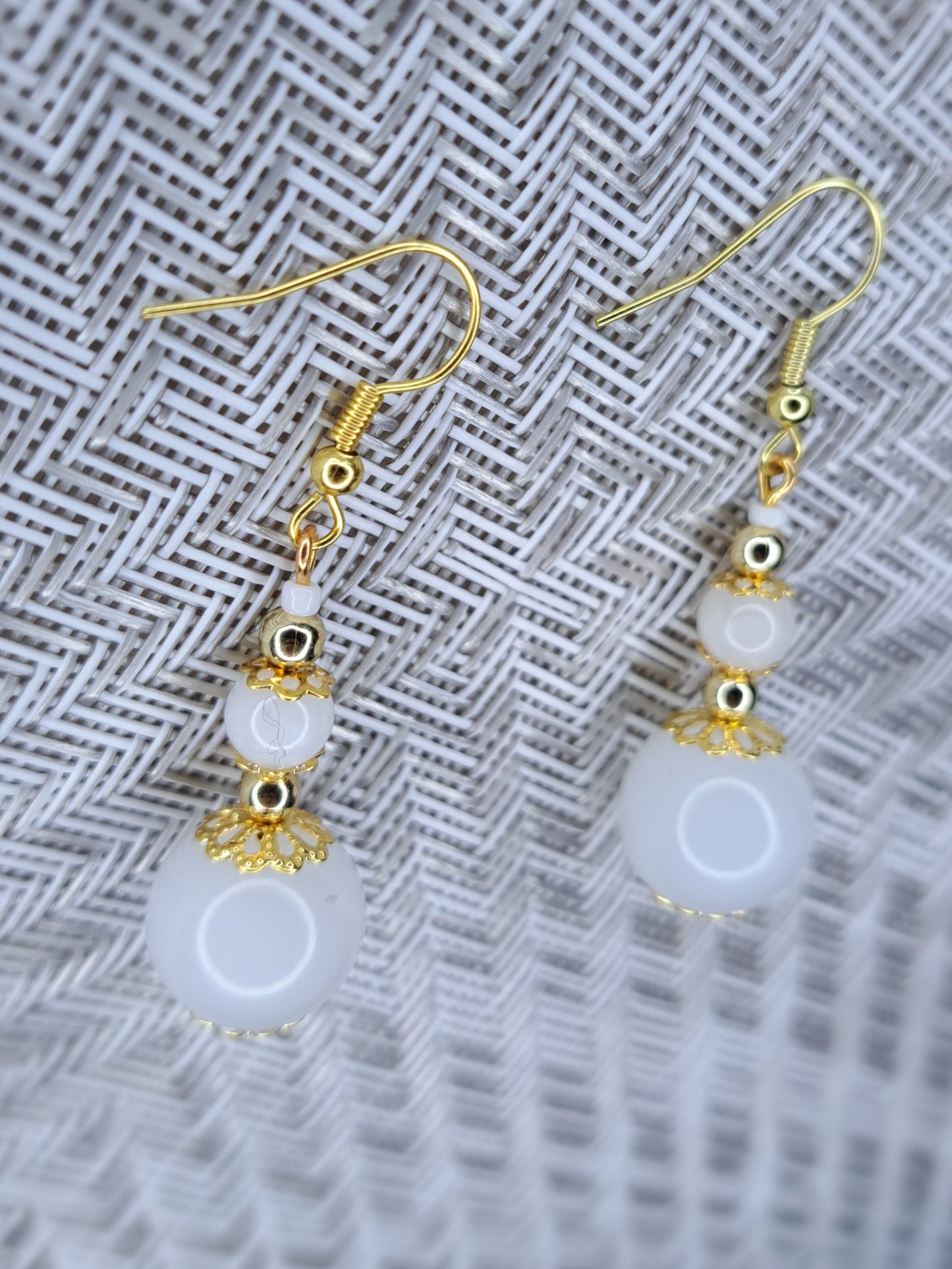 White & gold stainless steel earrings