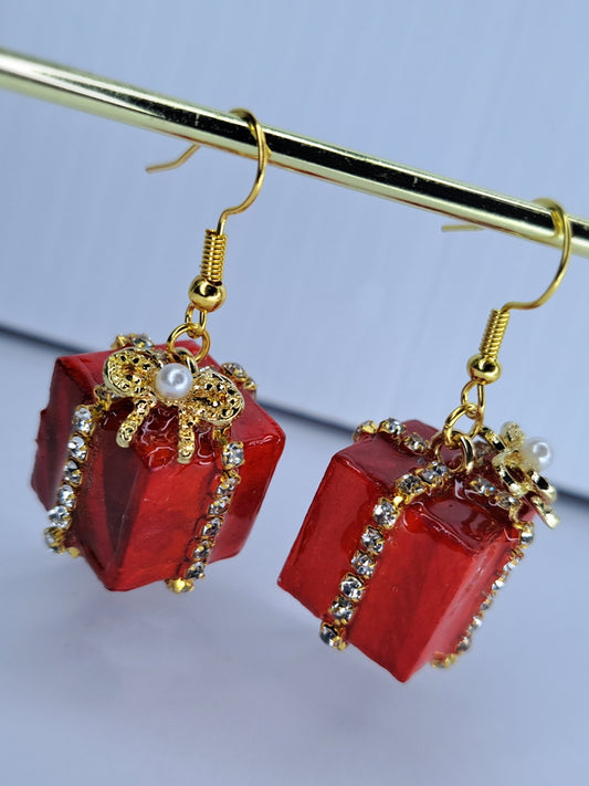 Red gift box s925 sterling silver gold plated earrings